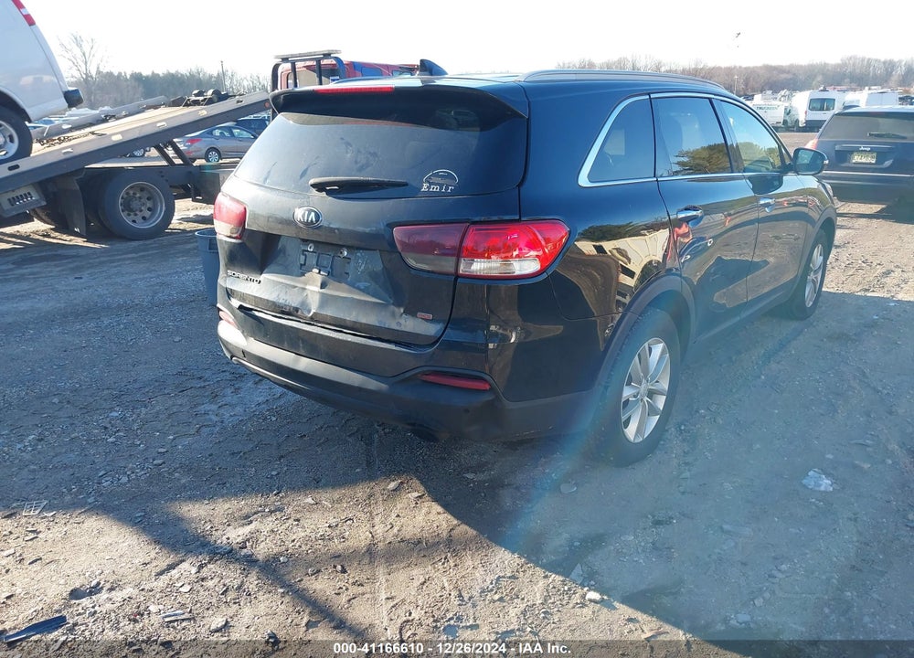 2017 KIA SORENTO 2.4L LX VIN: 5XYPG4A39HG329697