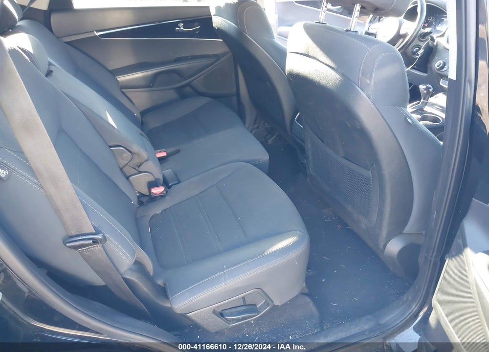 2017 KIA SORENTO 2.4L LX VIN: 5XYPG4A39HG329697