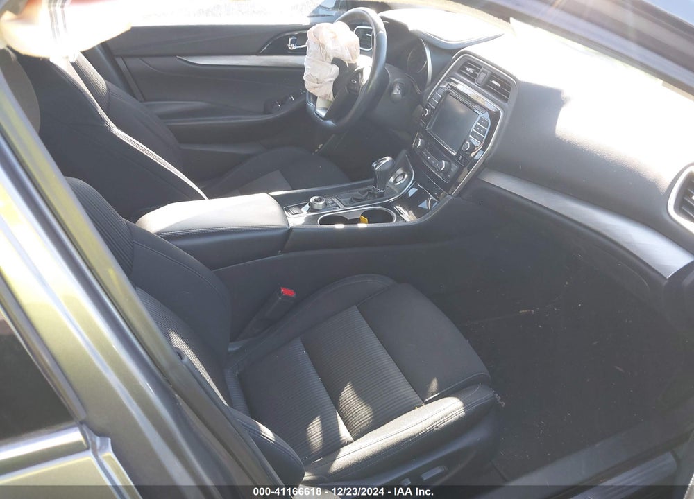 2017 NISSAN MAXIMA VIN: 1N4AA6AP6HC422712