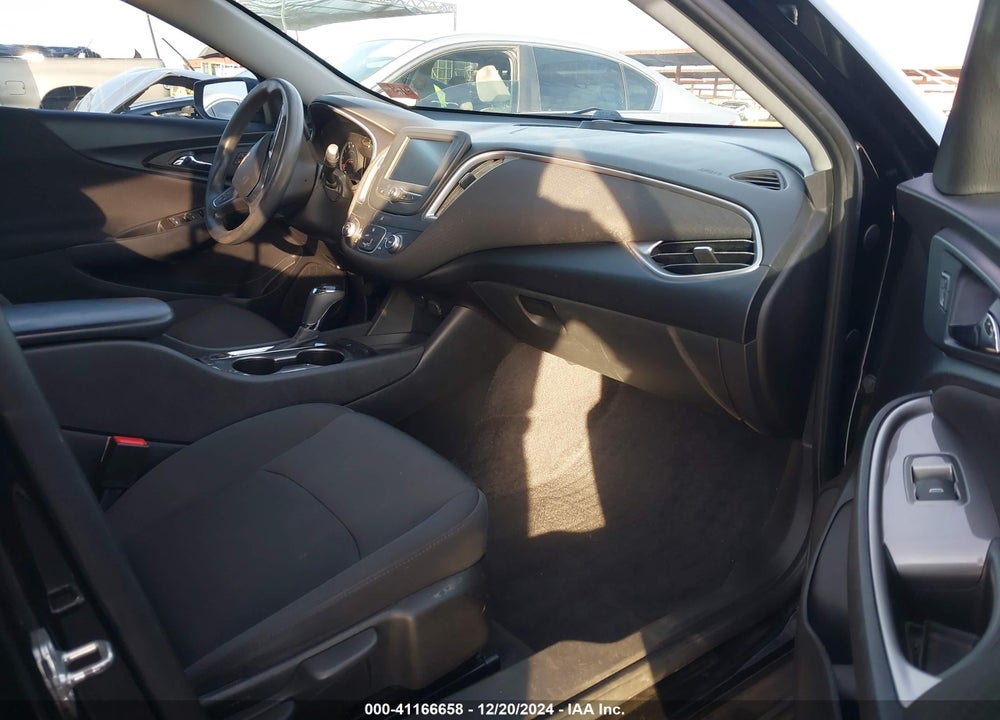 2018 CHEVROLET MALIBU VIN: 1G1ZB5ST9JF243139