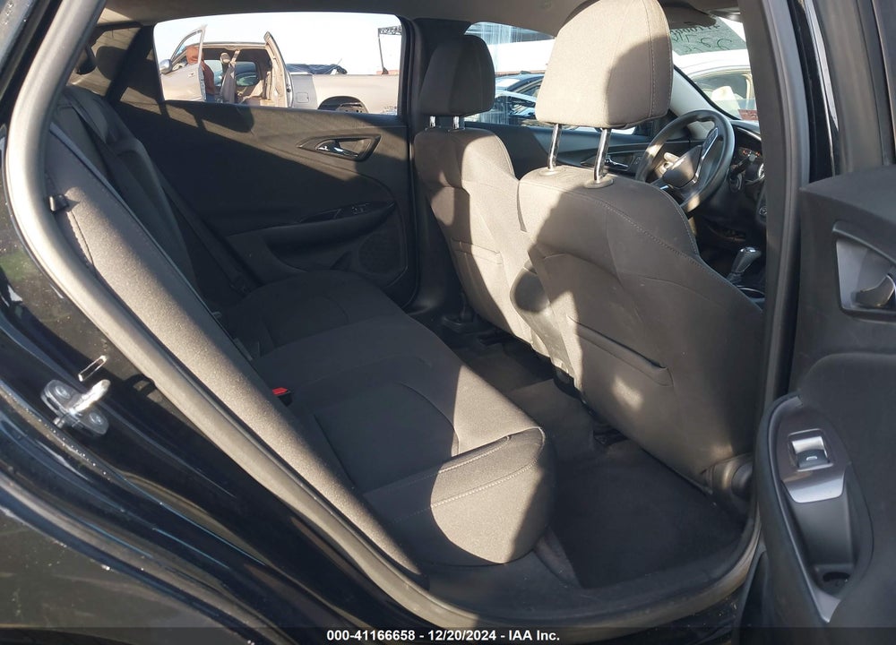 2018 CHEVROLET MALIBU VIN: 1G1ZB5ST9JF243139