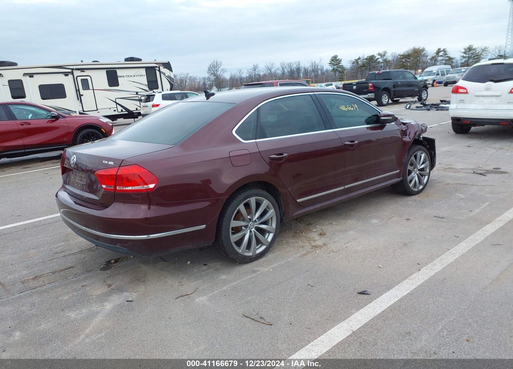 2013 VOLKSWAGEN PASSAT 2.0L TDI SEL PREMIUM VIN: 1VWCN7A35DC112472