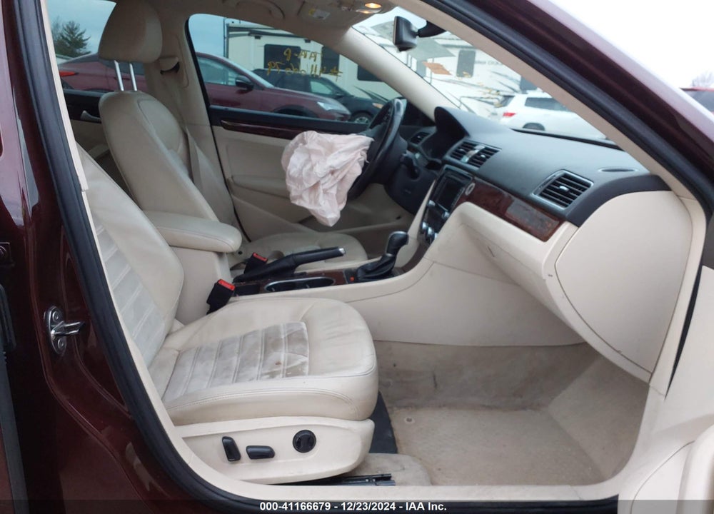 2013 VOLKSWAGEN PASSAT 2.0L TDI SEL PREMIUM VIN: 1VWCN7A35DC112472