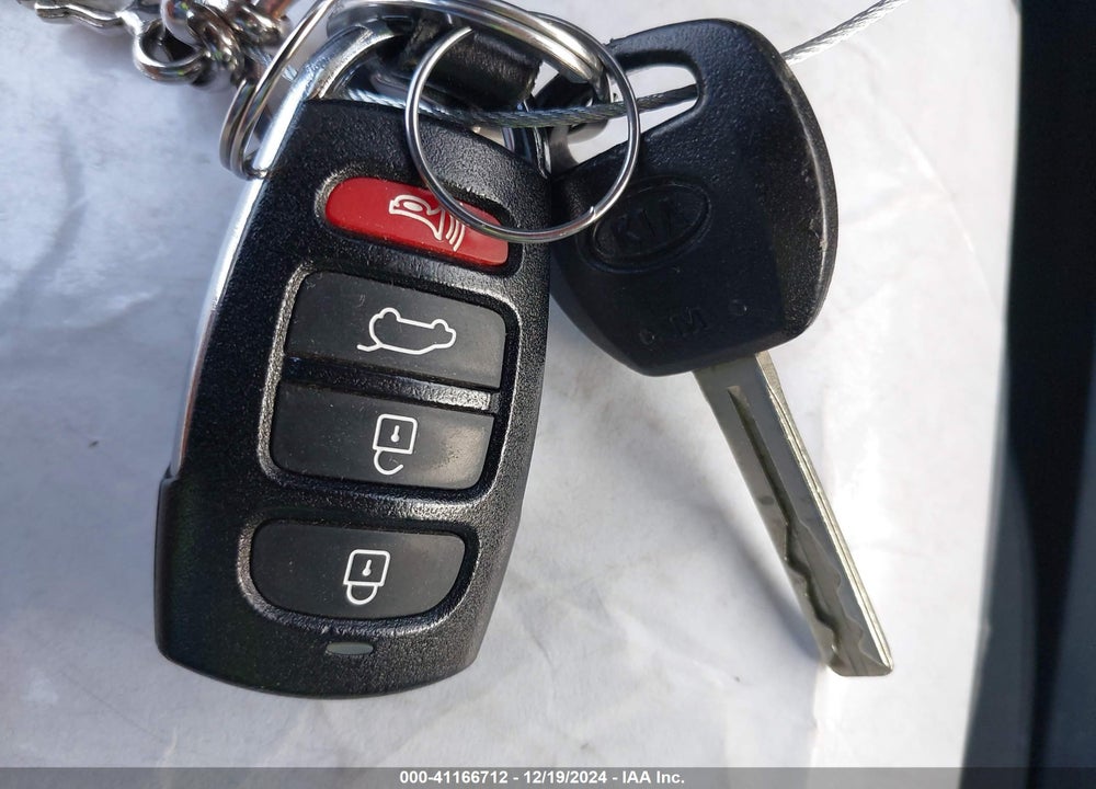 2009 KIA BORREGO LX VIN: KNDJJ741395012169