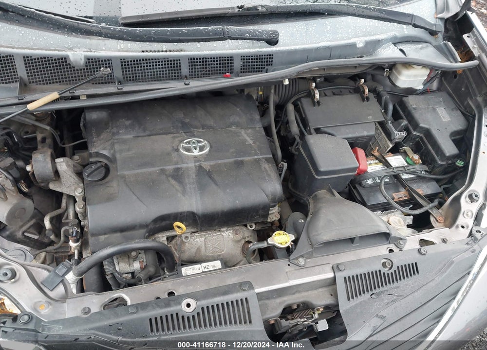 2011 TOYOTA SIENNA LE V6 VIN: 5TDKK3DC1BS058949