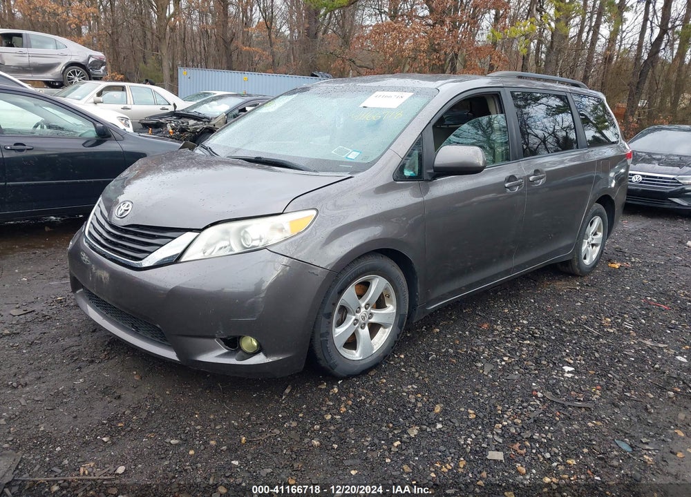 2011 TOYOTA SIENNA LE V6 VIN: 5TDKK3DC1BS058949