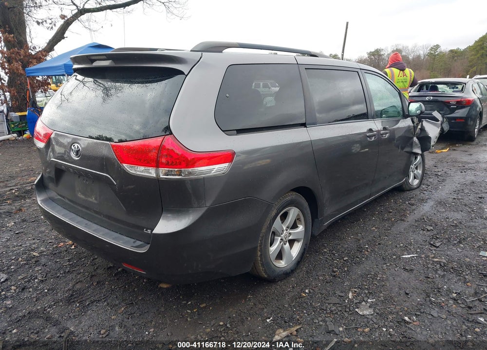 2011 TOYOTA SIENNA LE V6 VIN: 5TDKK3DC1BS058949