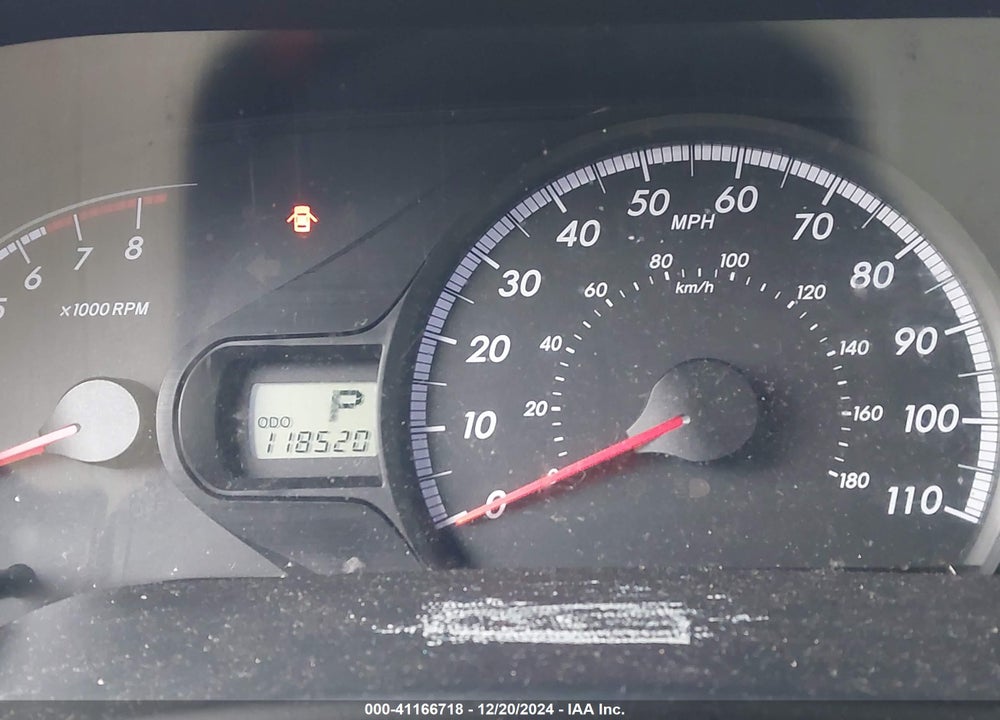 2011 TOYOTA SIENNA LE V6 VIN: 5TDKK3DC1BS058949