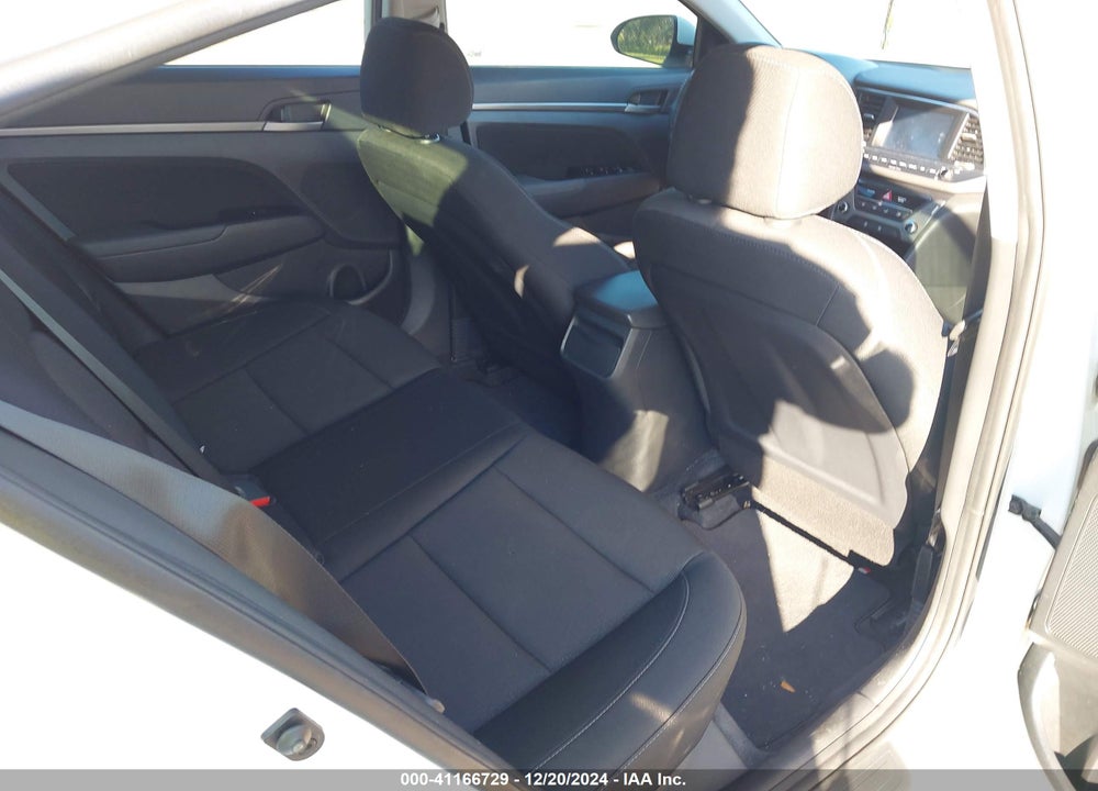 2018 HYUNDAI ELANTRA SEL VIN: 5NPD84LF3JH250726