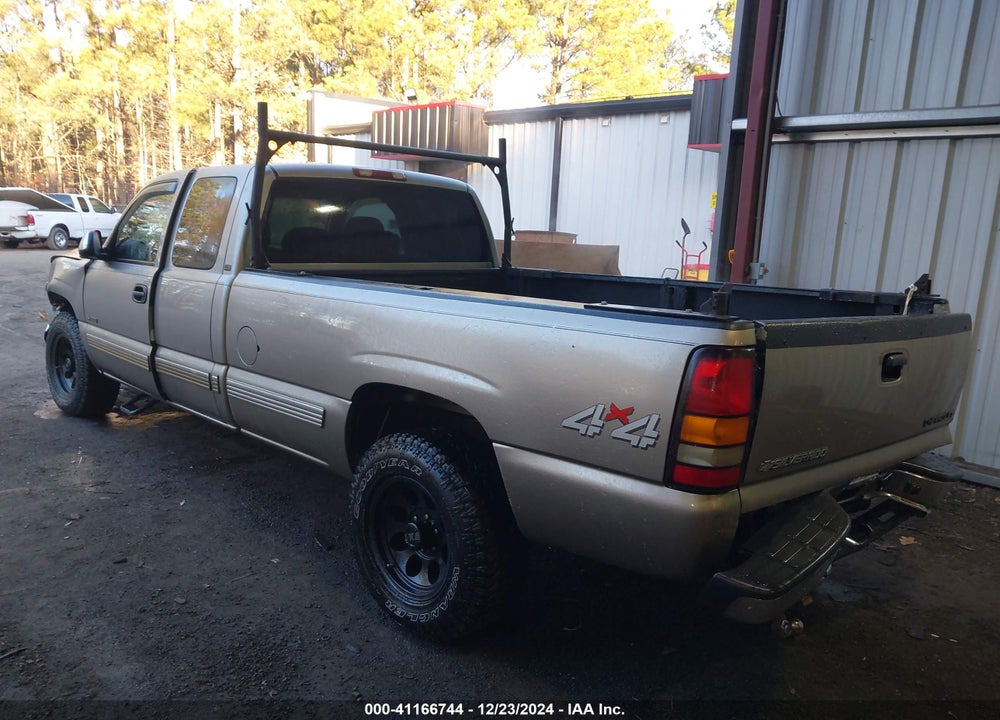 2001 CHEVROLET SILVERADO 1500 LS VIN: 1GCEK19T61E300522