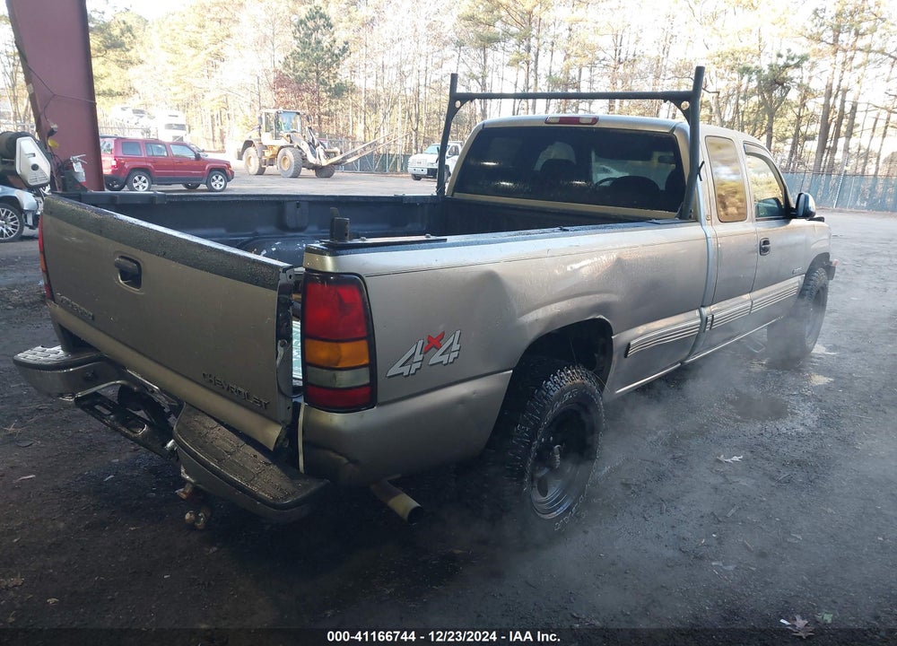 2001 CHEVROLET SILVERADO 1500 LS VIN: 1GCEK19T61E300522