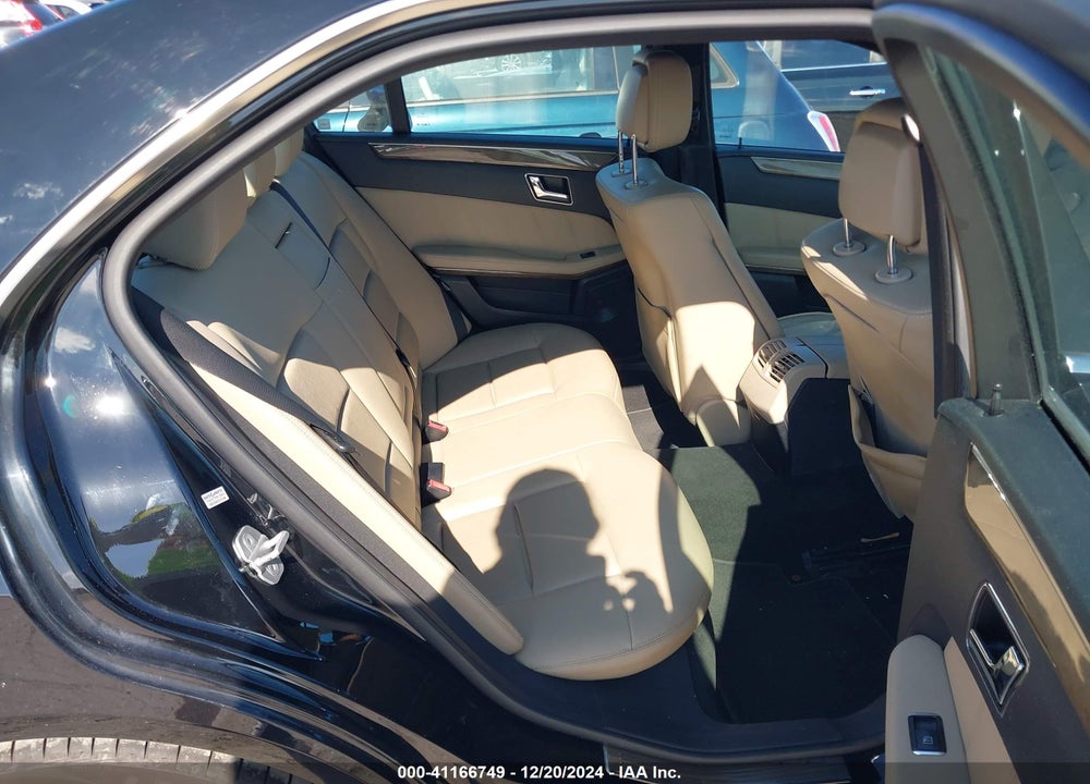 2011 MERCEDES-BENZ E 350 VIN: WDDHF5GB2BA351243