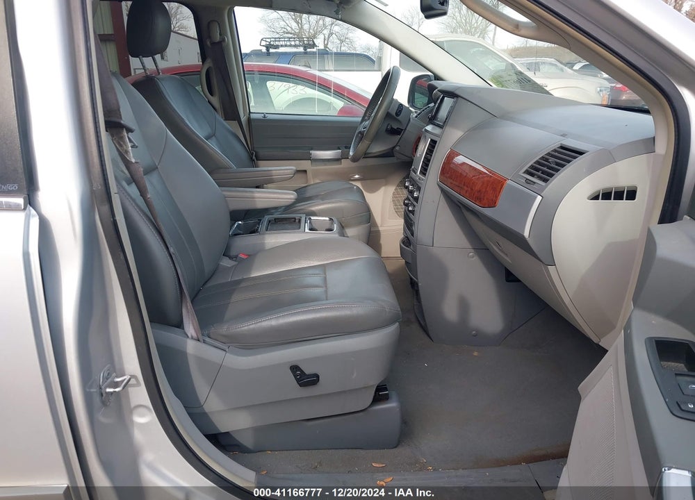 2008 CHRYSLER TOWN & COUNTRY TOURING VIN: 2A8HR54P78R844303