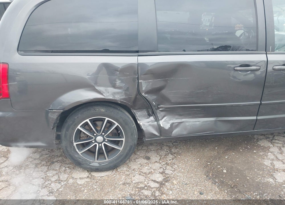2017 DODGE GRAND CARAVAN GT VIN: 2C4RDGEG0HR672670