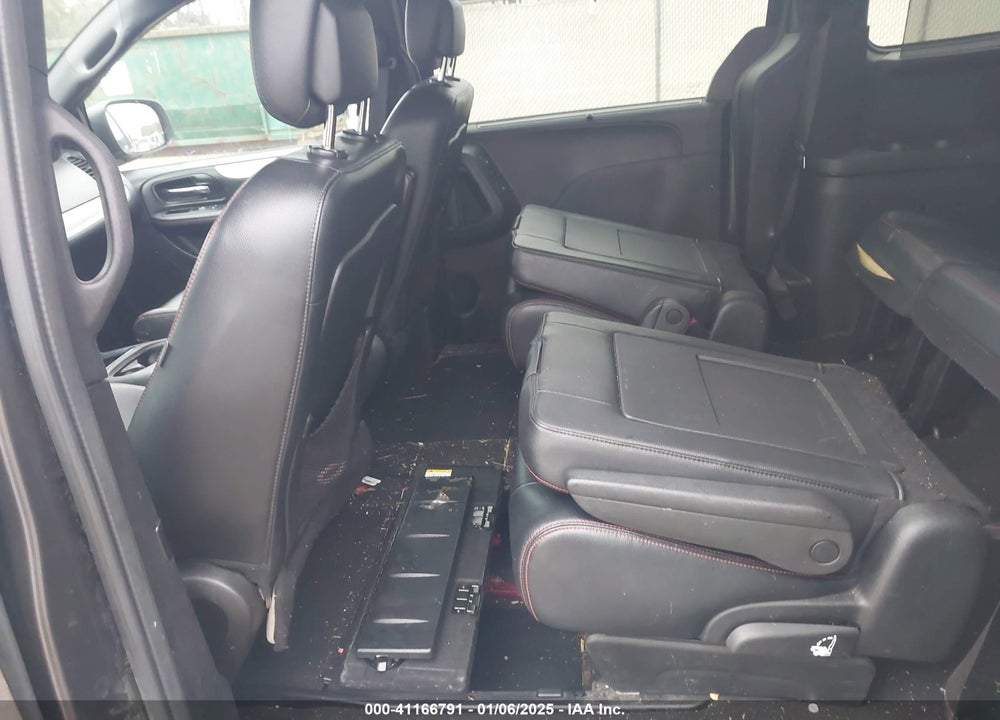 2017 DODGE GRAND CARAVAN GT VIN: 2C4RDGEG0HR672670
