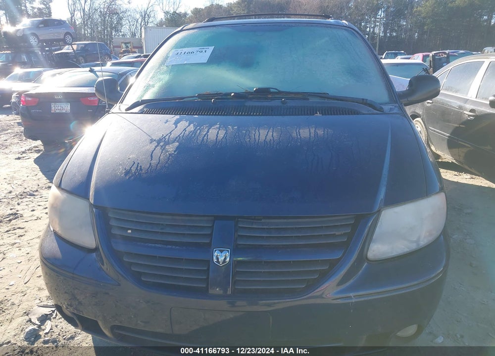 2006 DODGE GRAND CARAVAN SXT VIN: 2D4GP44L56R751280