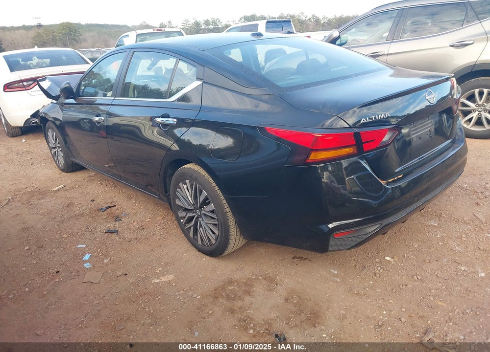 2024 NISSAN ALTIMA SV FWD VIN: 1N4BL4DV9RN379437