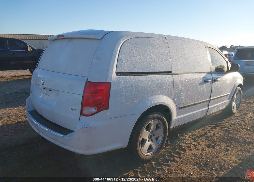 2014 RAM CARGO VIN: 2C4JRGAGXER230933