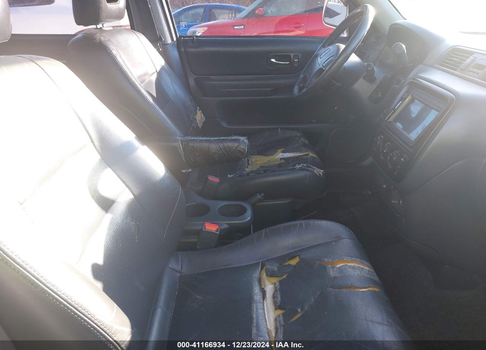 2000 HONDA CR-V SPECIAL EDITION VIN: JHLRD1875YS000372