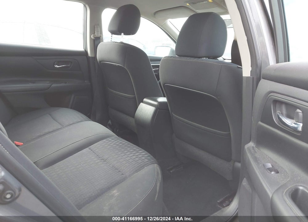 2017 NISSAN ALTIMA VIN: 1N4AL3AP0HN365582