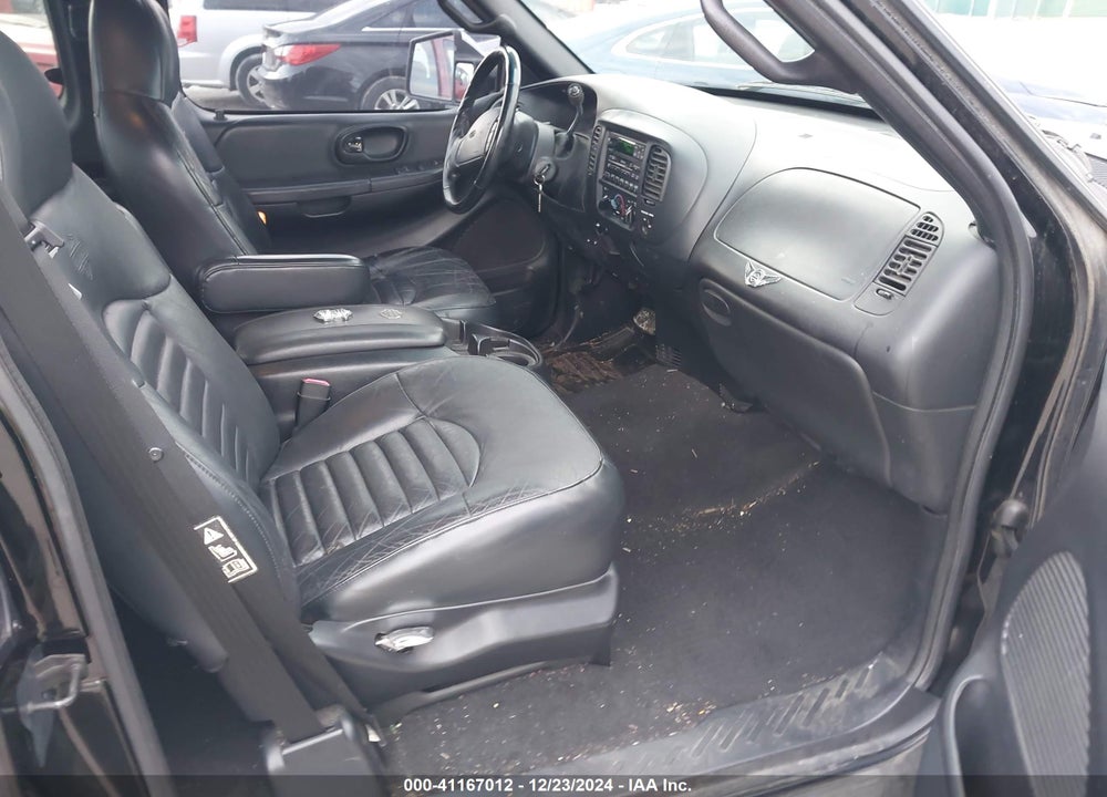 2000 FORD F-150 LARIAT/XL/XLT VIN: 2FTRX07L8YCB05862