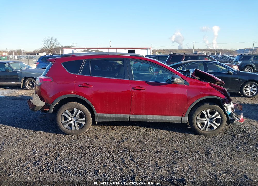 2018 TOYOTA RAV4 LE VIN: 2T3BFREV3JW823728