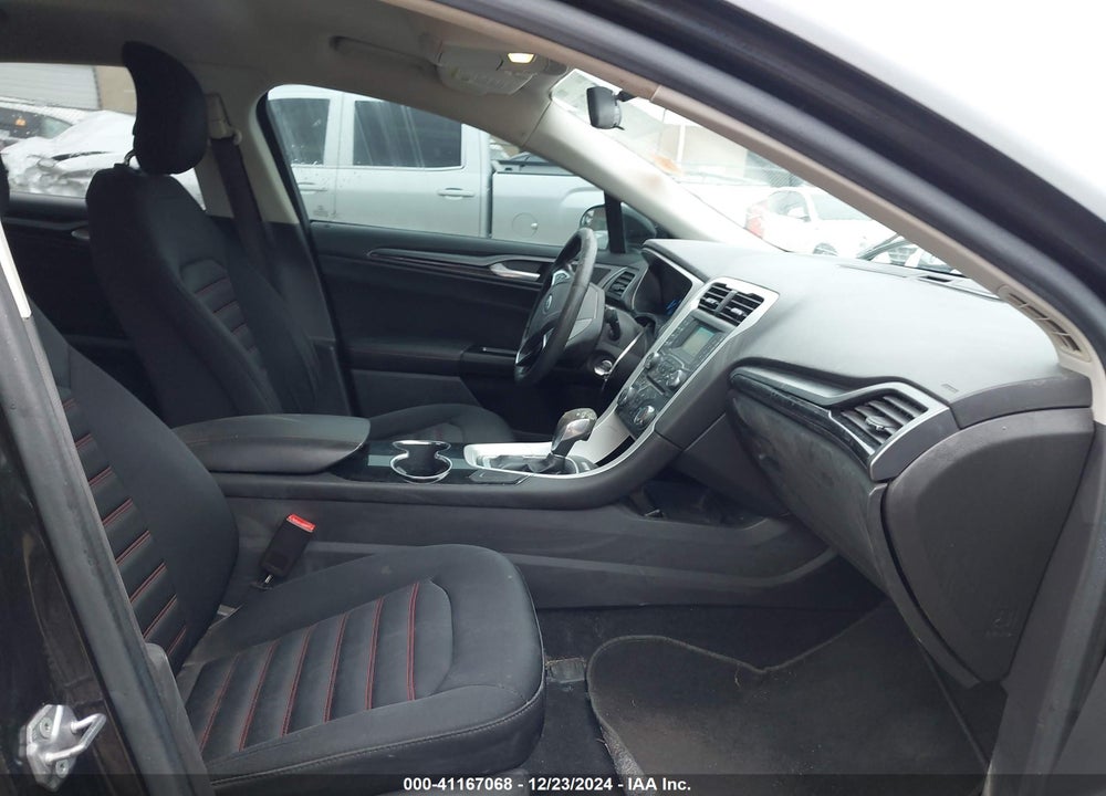 2014 FORD FUSION SE VIN: 1FA6P0H77E5405067