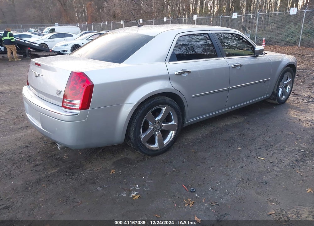 2008 CHRYSLER 300C VIN: 2C3KA63H68H335642