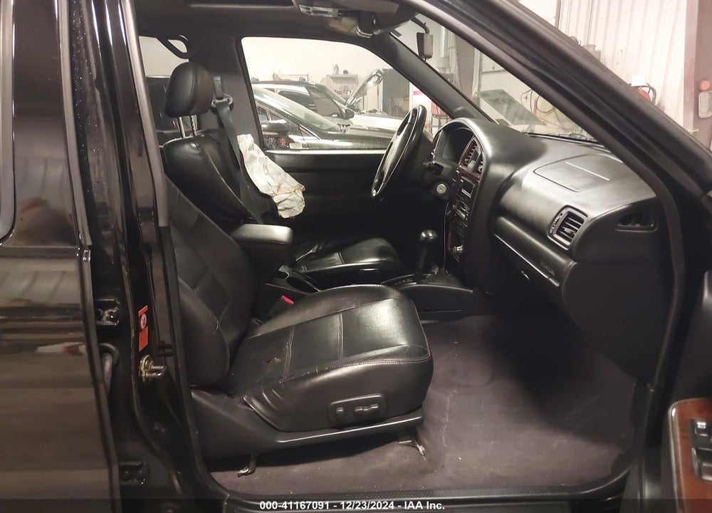 2001 NISSAN PATHFINDER LE VIN: JN8DR07Y11W503834