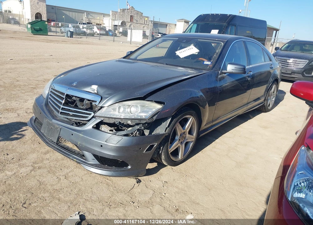 2011 MERCEDES-BENZ S 550 VIN: WDDNG7BB0BA408610
