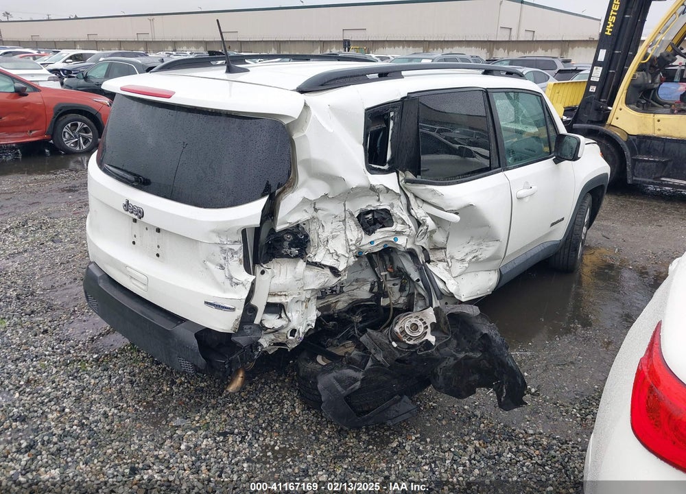 2018 JEEP RENEGADE LATITUDE FWD VIN: ZACCJABB2JPH27084