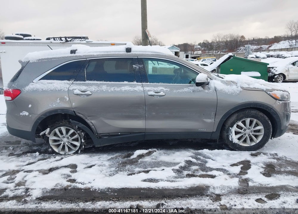 2016 KIA SORENTO 3.3L LX VIN: 5XYPGDA57GG172641