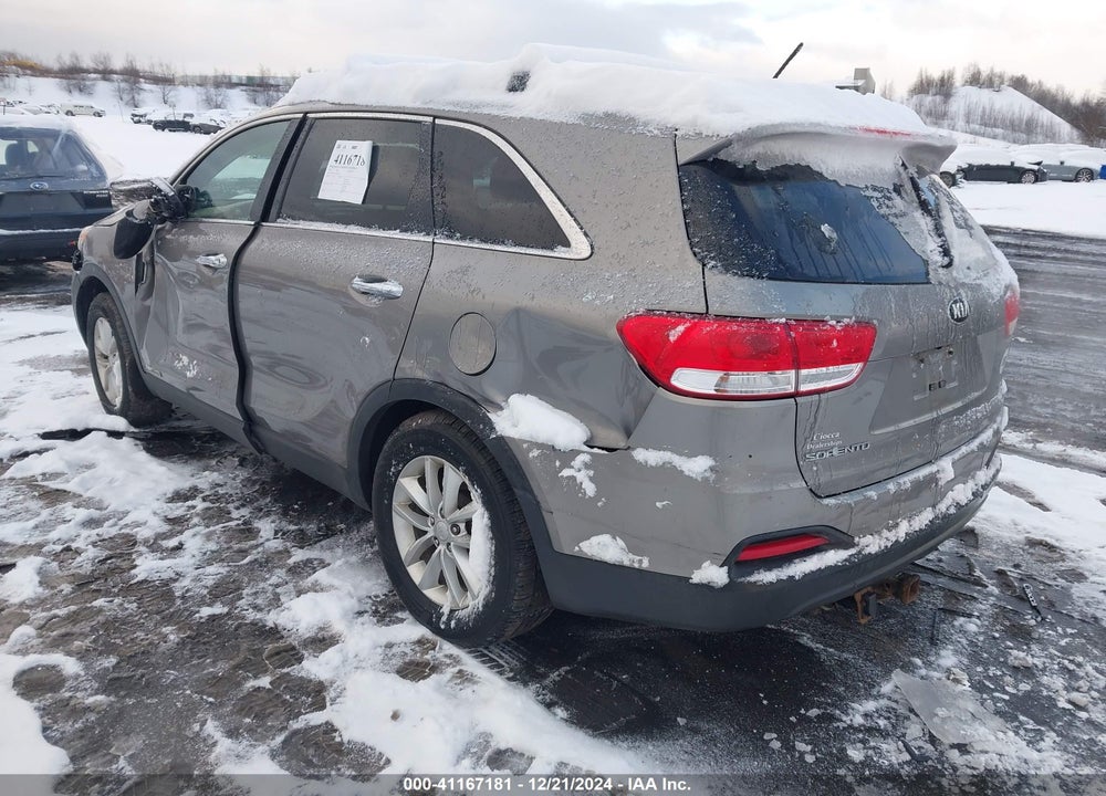 2016 KIA SORENTO 3.3L LX VIN: 5XYPGDA57GG172641