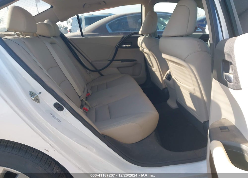 2013 HONDA ACCORD VIN: 1HGCR3F89DA021657