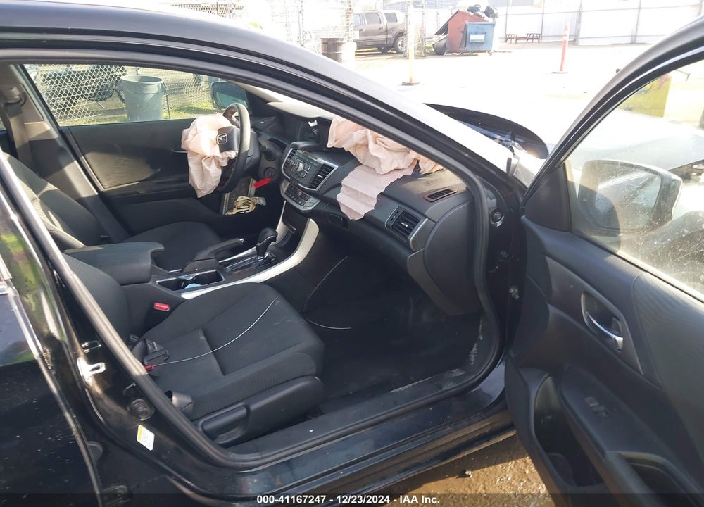 2015 HONDA ACCORD VIN: 1HGCR2F38FA205473