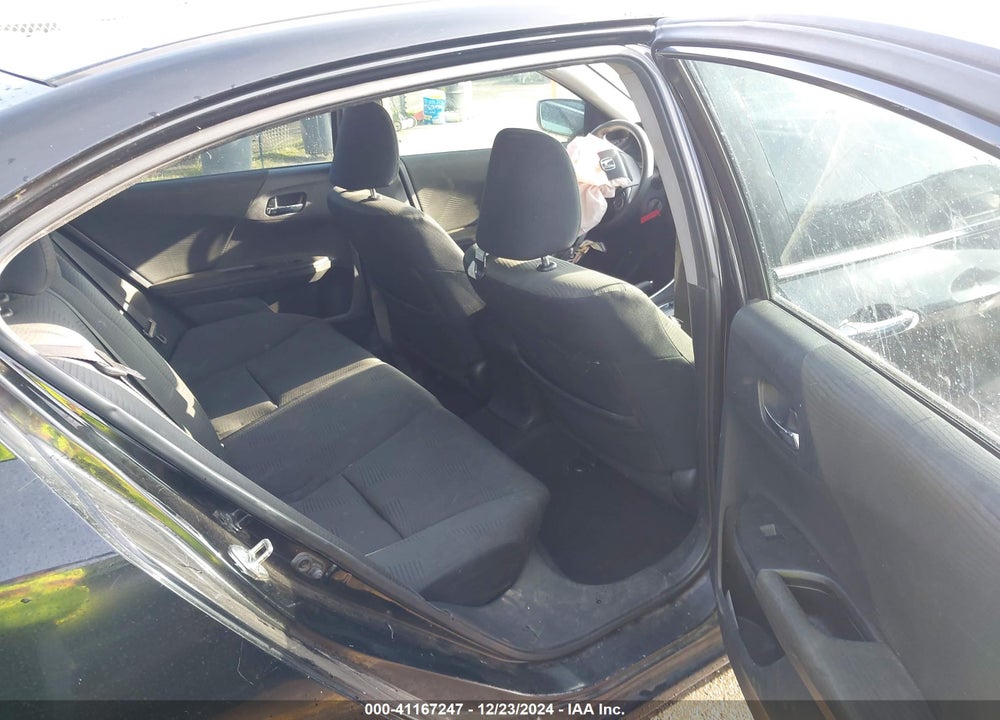 2015 HONDA ACCORD VIN: 1HGCR2F38FA205473