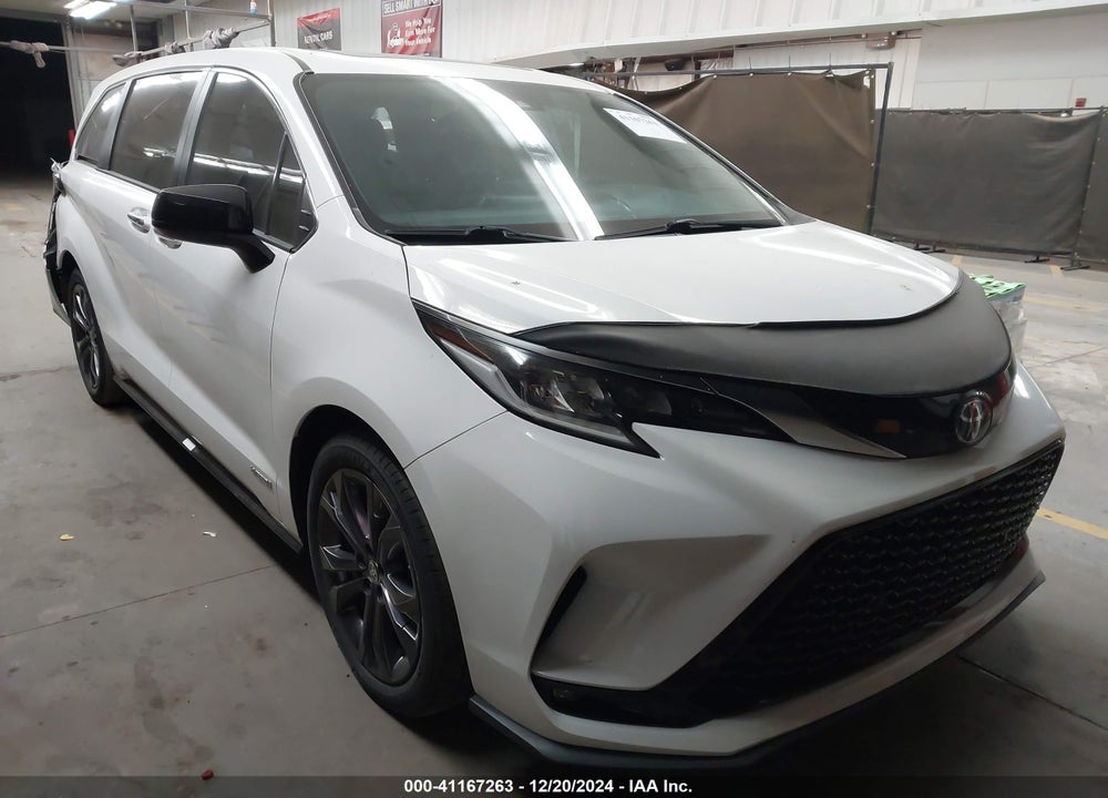 2021 TOYOTA SIENNA XSE VIN: 5TDXRKEC6MS005385