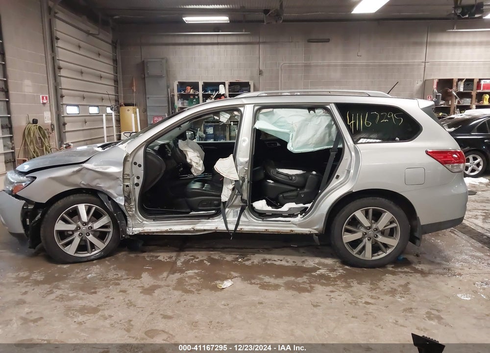 2016 NISSAN PATHFINDER PLATINUM VIN: 5N1AR2MM6GC640043