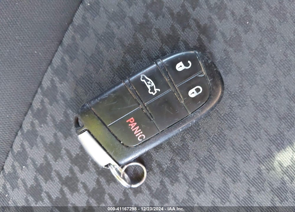 2019 DODGE CHALLENGER VIN: 2C3CDZAG8KH561597