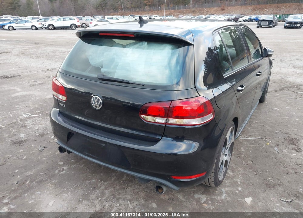 2011 VOLKSWAGEN GTI 4-DOOR AUTOBAHN VIN: WVWHV7AJ2BW136408
