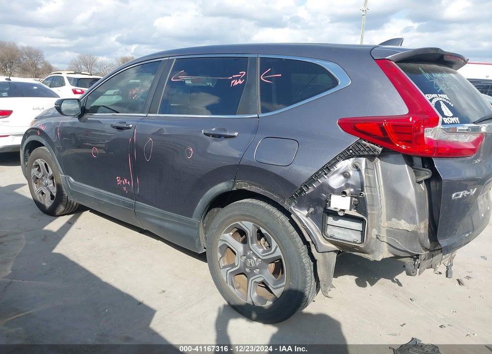 2018 HONDA CR-V VIN: 7FARW1H56JE007568