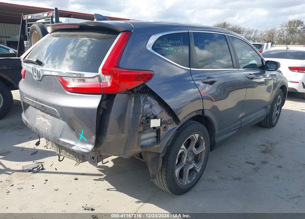 2018 HONDA CR-V VIN: 7FARW1H56JE007568