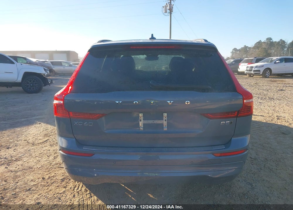 2022 VOLVO XC60 B5 MOMENTUM VIN: YV4L12RK9N1906642