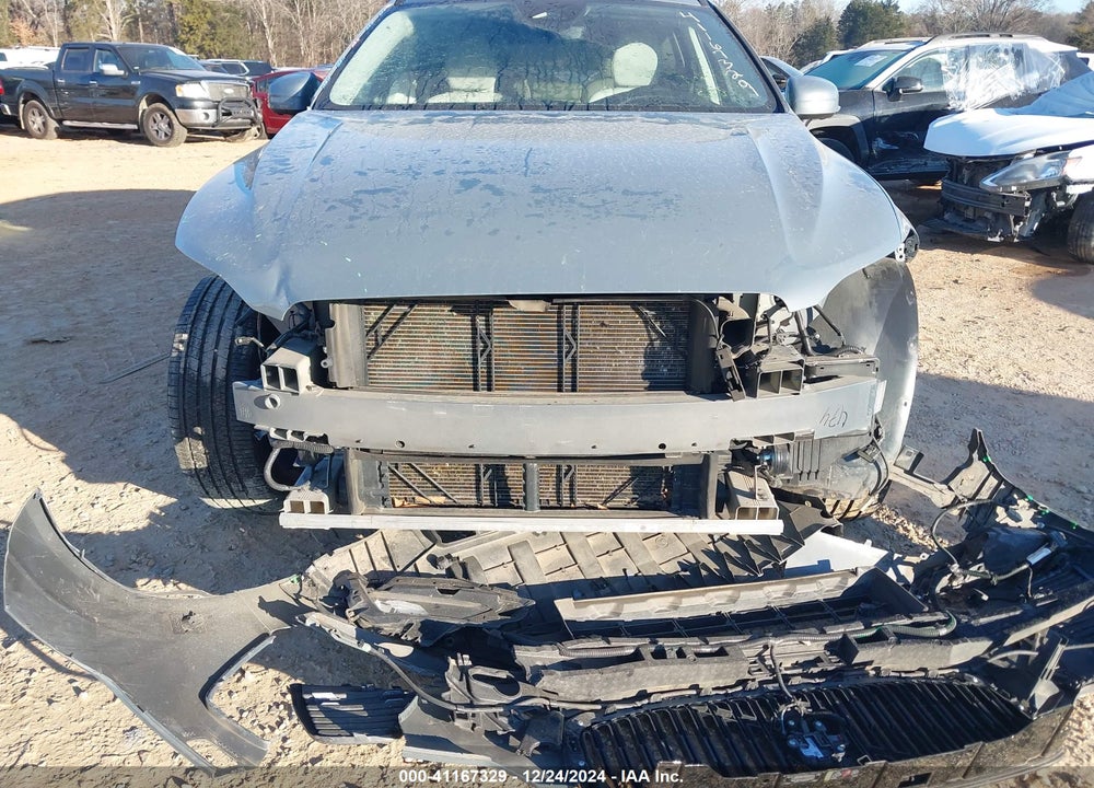 2022 VOLVO XC60 B5 MOMENTUM VIN: YV4L12RK9N1906642