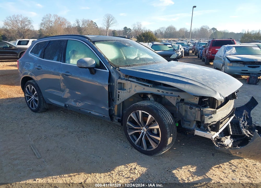 2022 VOLVO XC60 B5 MOMENTUM VIN: YV4L12RK9N1906642