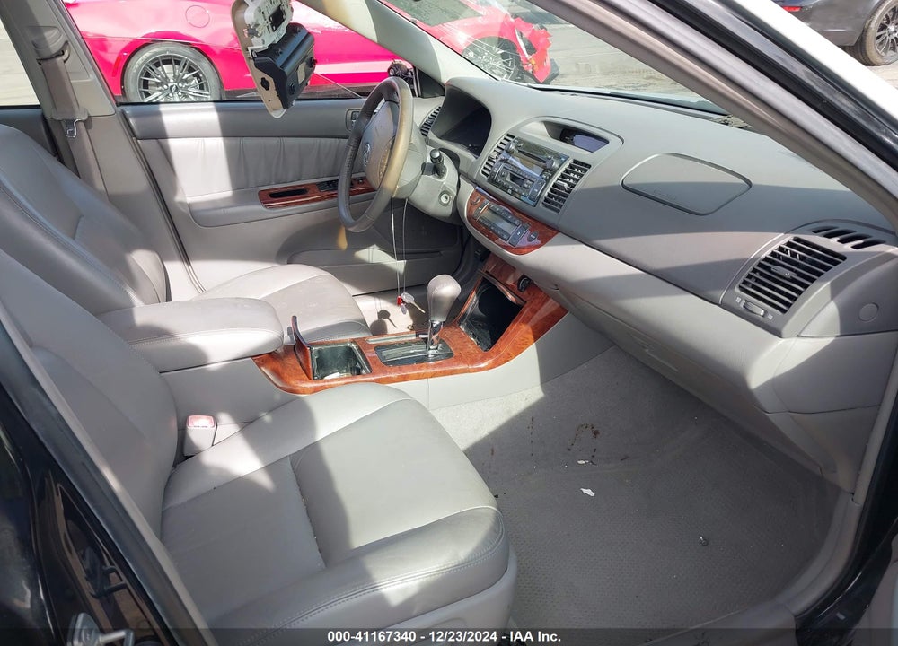 2005 TOYOTA CAMRY XLE V6 VIN: 4T1BF32K15U619161