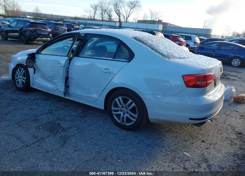 2015 VOLKSWAGEN JETTA 2.0L S VIN: 3VW2K7AJ0FM243345