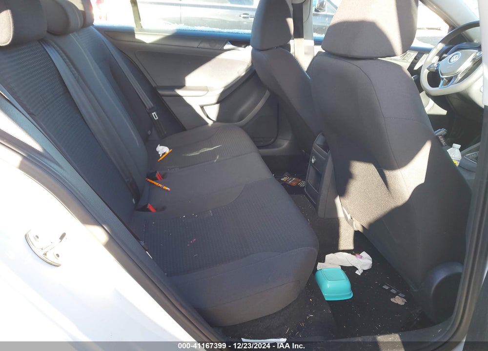 2015 VOLKSWAGEN JETTA 2.0L S VIN: 3VW2K7AJ0FM243345