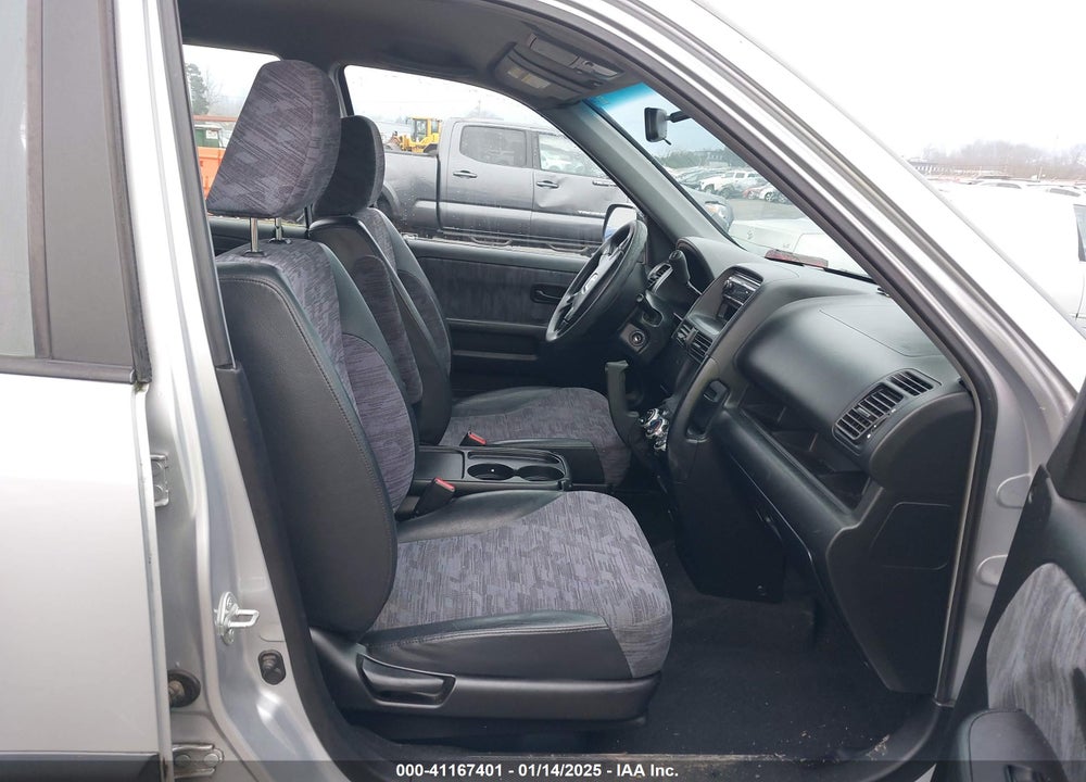 2003 HONDA CR-V LX VIN: JHLRD78423C006772
