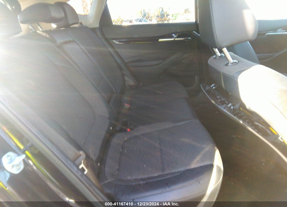 2021 KIA SELTOS VIN: KNDEUCAA2M7121452